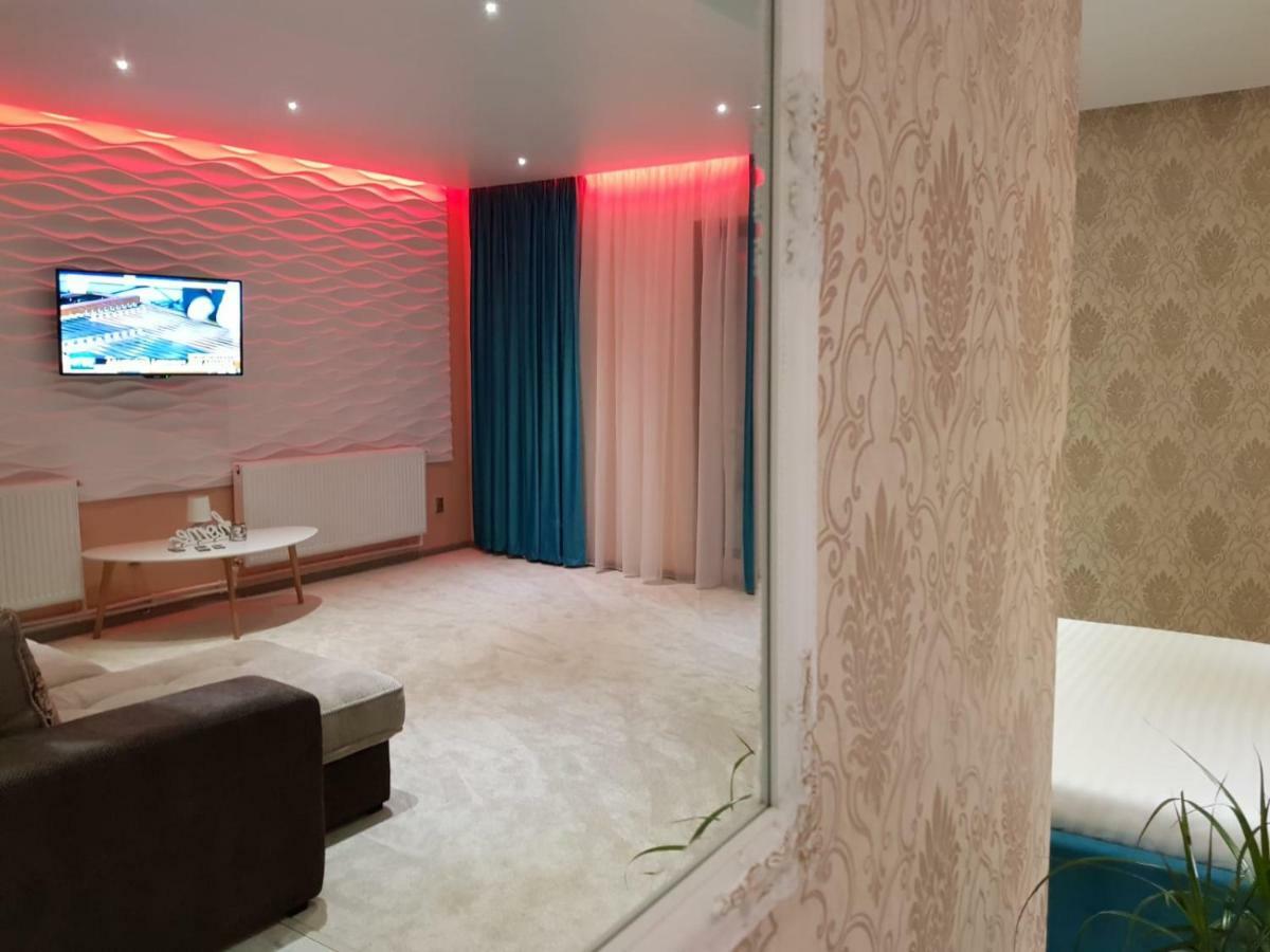 Art Boutique Central Тыргу-Жиу Экстерьер фото